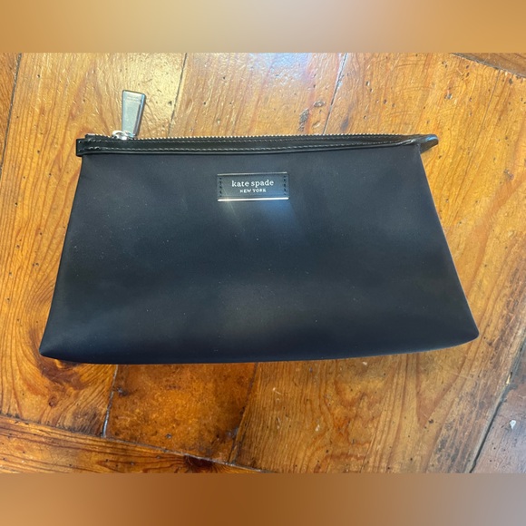 Kate Spade black makeup bag - Picture 1 of 1